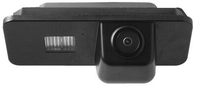 Phonocar VM275 gyári helyre illeszthető tolatókamera LED rendszámtábla világítással VW Golf VII-hez 960x576 IP67