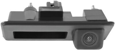 Phonocar VM277 gyári helyre illeszthető tolatókamera csomagtérajtó kilinccsel Audi, Seat, Skoda, VW modellekhez 130° IP67 960x576